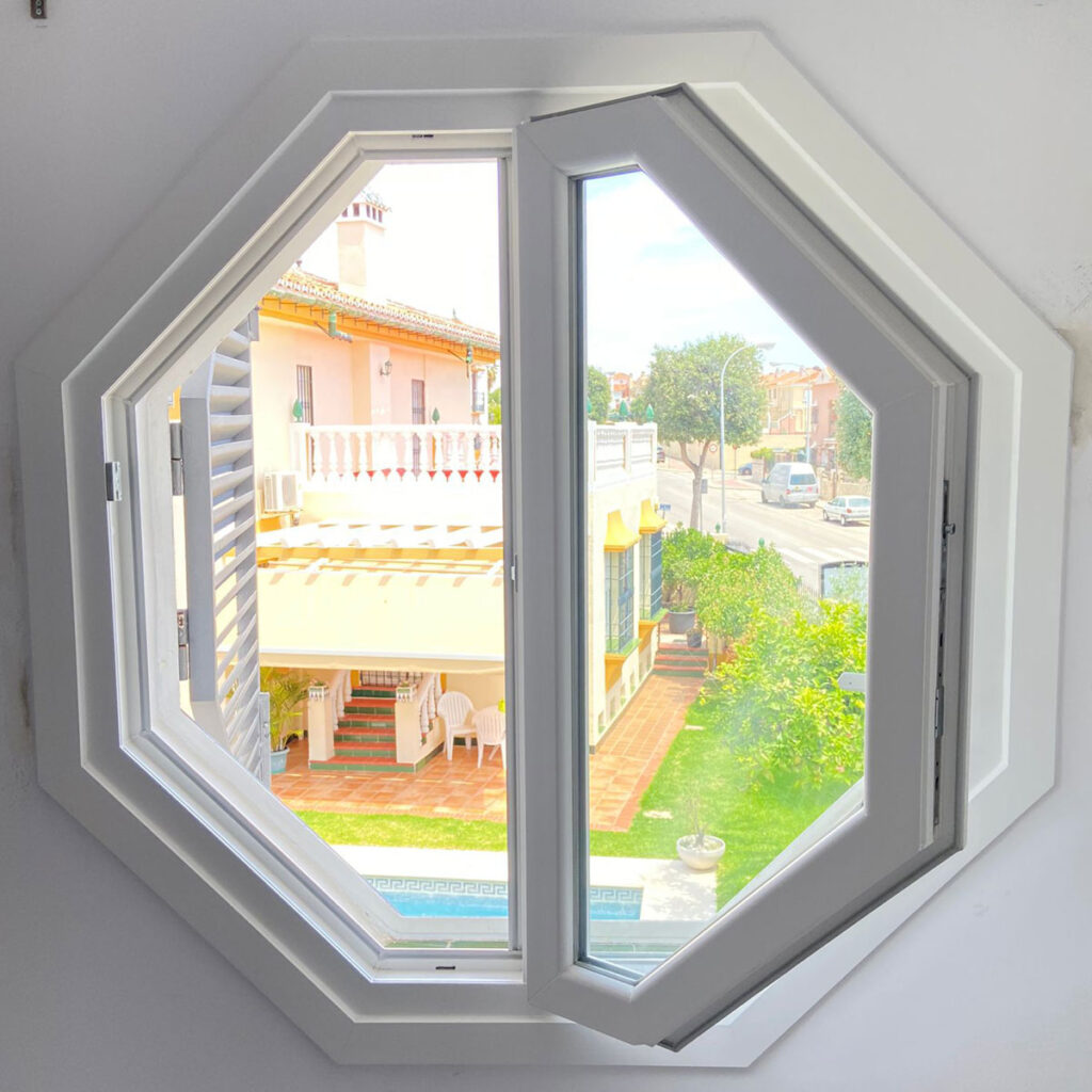 ventana-poligonal-de-pvc